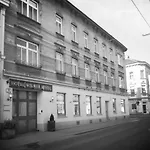 Kindl \'S Low Budget