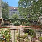 Affordable Suite In Vienna\'S Hotpoint