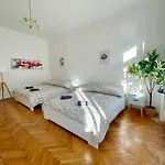 Sunny & Calm 45 M2 Apartment