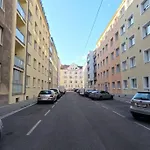 Vienna: Cozy 2-Room Apt.