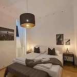 Luxury Cityapartment 7