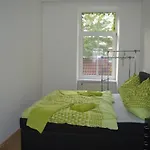 Nette Altbauwohnung Nur 10 Min Von Der City