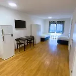 Vienna\'S Danube Apartments