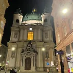 St Stephen\'S Apartment