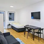 Vienna\'S Danube Apartments