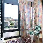 Cozy Apartment Free Parking