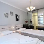 Cozy Apartment Free Parking
