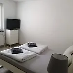 Excellent Apartment M&L