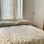 Calm 60M2 Flat Close To Center - Free Parking