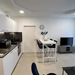 Superb Apartment Vienna Between Westbahnhof And Schloss Schoenbrunn