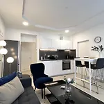 Superb Apartment Vienna Between Westbahnhof And Schloss Schoenbrunn