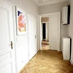 Ruhige & Grosse Altbauwohnung 7Min Zum Zentrum