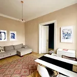 Ruhige & Grosse Altbauwohnung 7Min Zum Zentrum