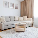 Moderne Stadtoase In Wien
