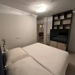 No Apartment
