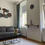 Schickes & Gemuetliches Studio