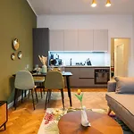 Fully Renovated 2-Room Central Apartment