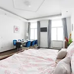 Central, Modern, Big Apartment
