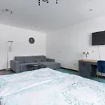 Central, Modern, Big Apartment