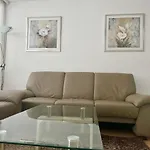 90 M2 Maisonette With Free Parking