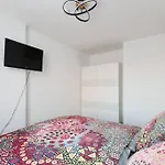 New! Amazing Spacious Schoenbrunn View Apartment