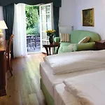 Hotel Landhaus Fuhrgassl-Huber