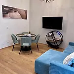 Donau Dreams Modernes Hideaway L Hg9