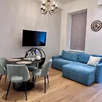Donau Dreams Modernes Hideaway L Hg9
