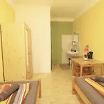 Double Room In Huetteldorfer Strasse Area