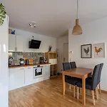 Schoenes Apartment Mit Garten Und Tiefgarage