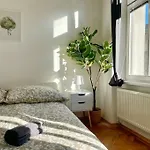 Classy 60 M2 Apartment - Free Parking