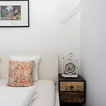 Practical 1Br Flat By Center By Hm