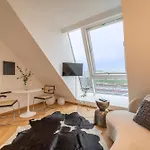 Premium Apartment Mit Privatem Balkon I Levestate
