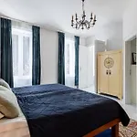 Luxurioes Wohnen Mit Anbindung Ans Zentrum 20 Minuten