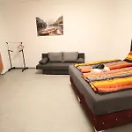 Zx Quad Room In Meidling