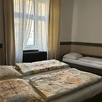 Reiner 11 Apartment