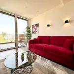 Penthouse Wien Mit Parkplatz Und Balkon