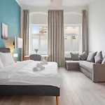 2 Bed Rooms I 82 M2 I Comfy I 160 Mbit Wifi