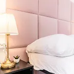 Convenient 2Br Apt. Near U6 Station Am Schoepfwerk