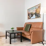 Friendly 2Br Apt-Near U6 Station Am Schoepfwerk
