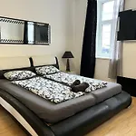 Quaint 1Br In Simmering -Well-Suited For Longstays