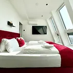Penthouse Wien Mit Parkplatz Und Balkon