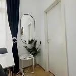 Smarald Apartment