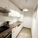 Cosy & New Urban Apartment In Green Hood