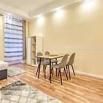 Lovely Airbnb Near Schoenbrunn
