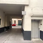 Stylish Home Near City Center