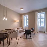 Premium Apartment In Zentrumsnaehe I Levestate