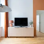Artful 1Br Suite, City Nearby By Hm