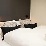Premium Apartment Mit Privatem Balkon I Levestate