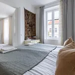 Luxurioes Wohnen Mit Anbindung Ans Zentrum 20 Minuten